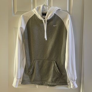 Nike therma fit hoodie